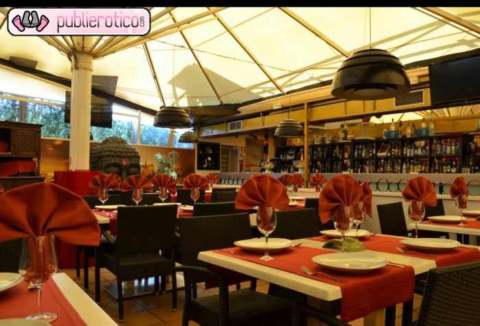 EL SITIO IDEAL PARA UN CAMBIO DE 180º! CLUB PARADISE!
