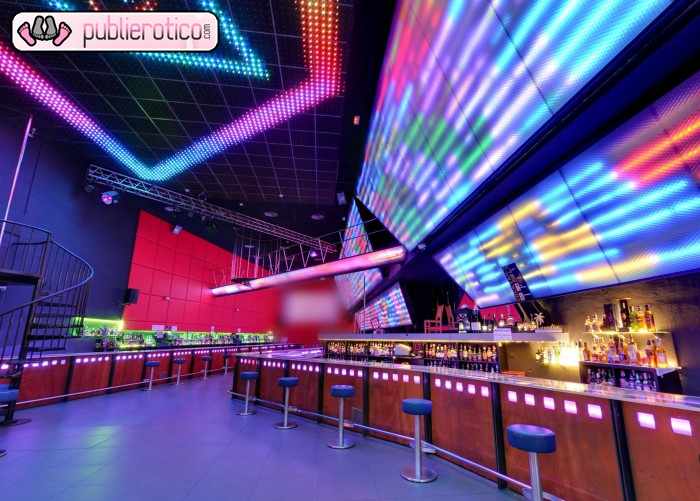 EL SITIO IDEAL PARA UN CAMBIO DE 180º! CLUB PARADISE!
