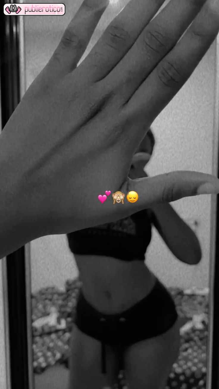 CAROL PICARA Y COQUETA COLEGIALA EN CELO