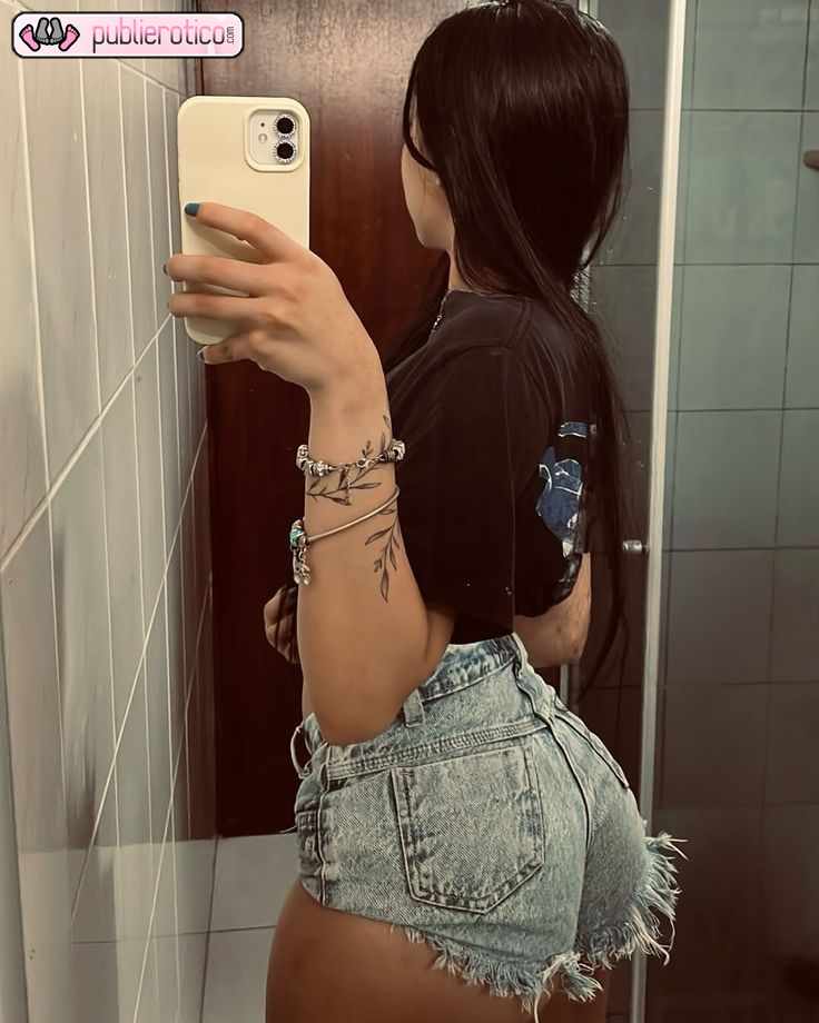 BONNY NOVEDAD JOVENCITA DE CULAZO GOLOSO