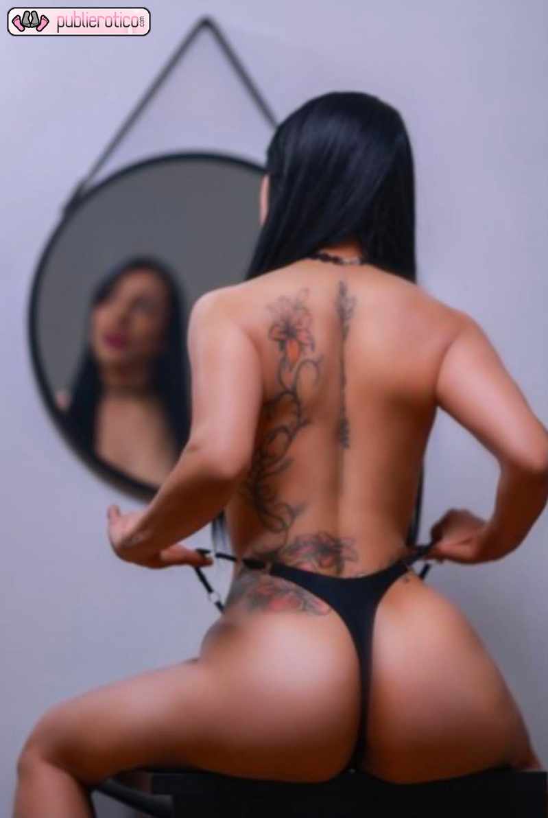 MEGAN MORENA FOGOSA CON CUERPO DE GIM