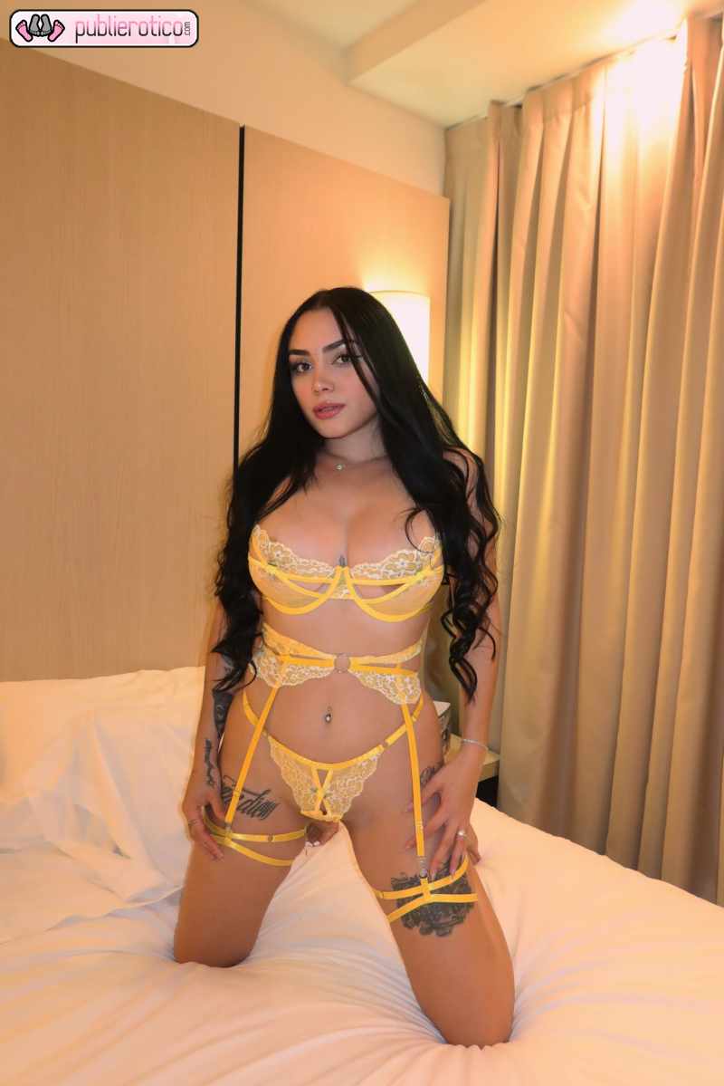 CHANEL TU JOVENCITA FIESTERA Y SALIDA