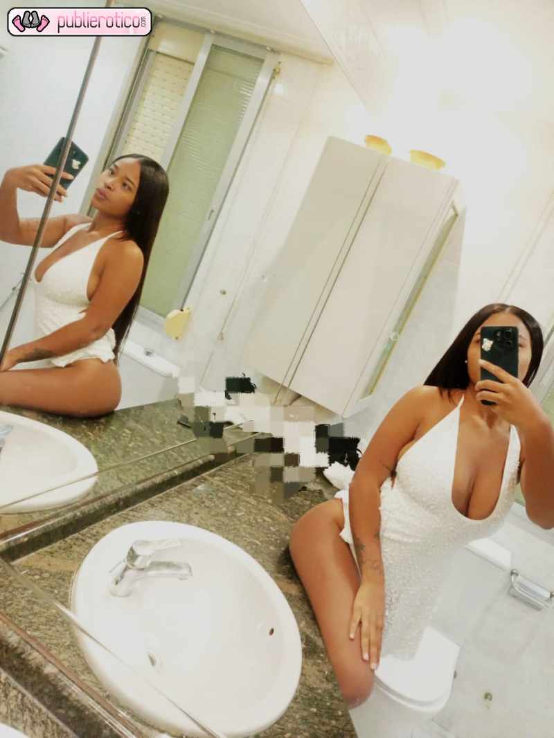 ALEXA UNA DAMA MUY PUTA EN LA CAMA